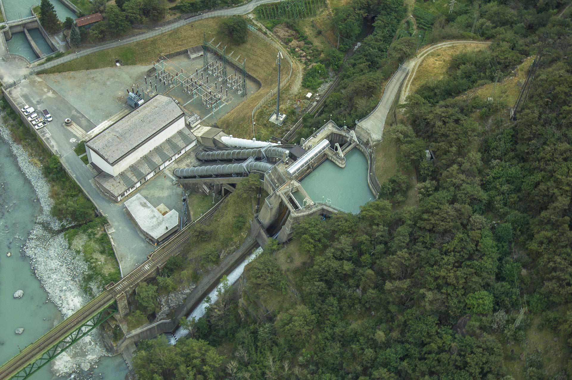 Centrale idroelettrica di Montjovet per produzione energia verde rinnovabile CVA