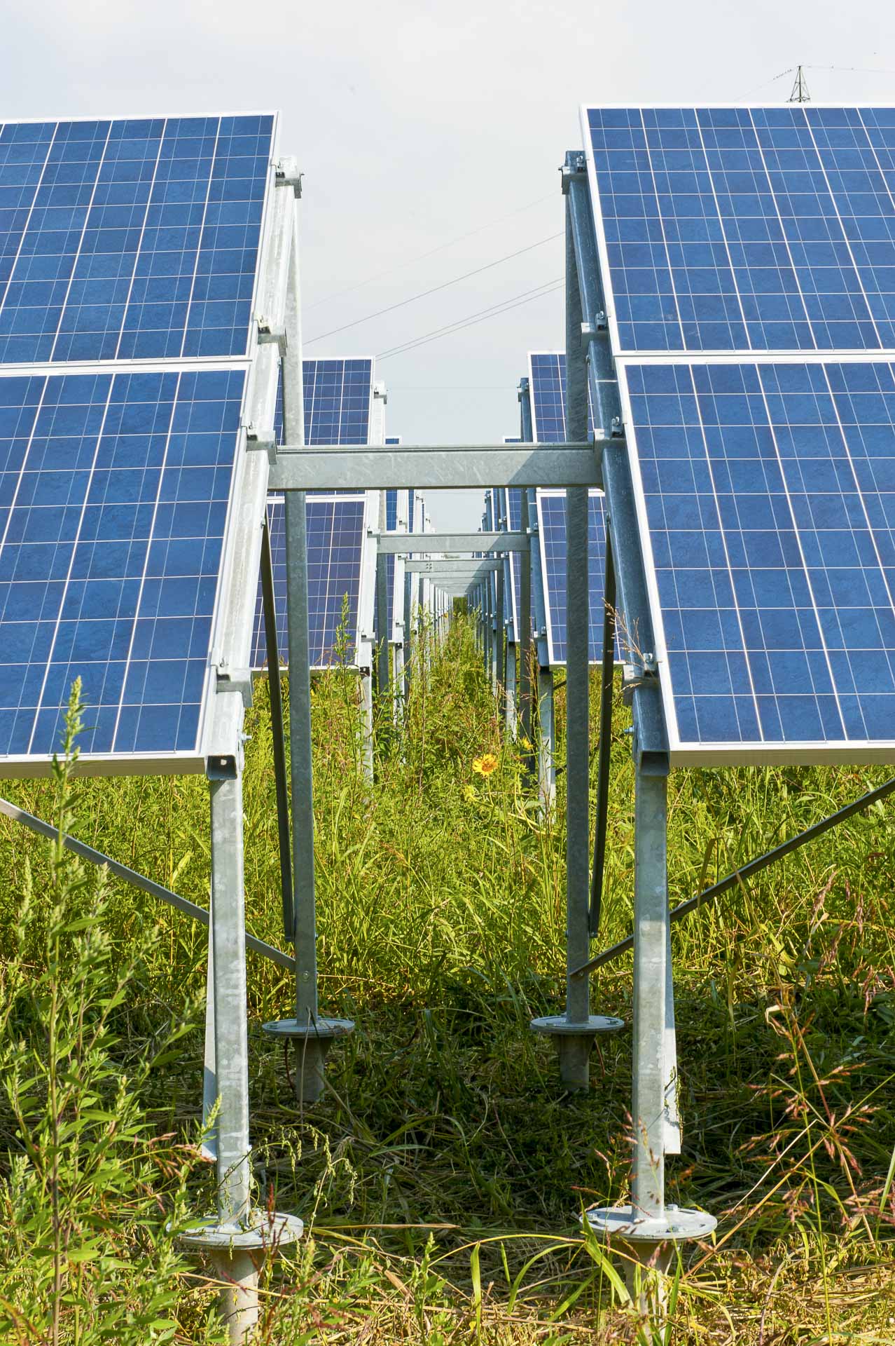 Impianto produzione energia solare fotovoltaica rinnovabile sostenibile CVA Alessandria sud