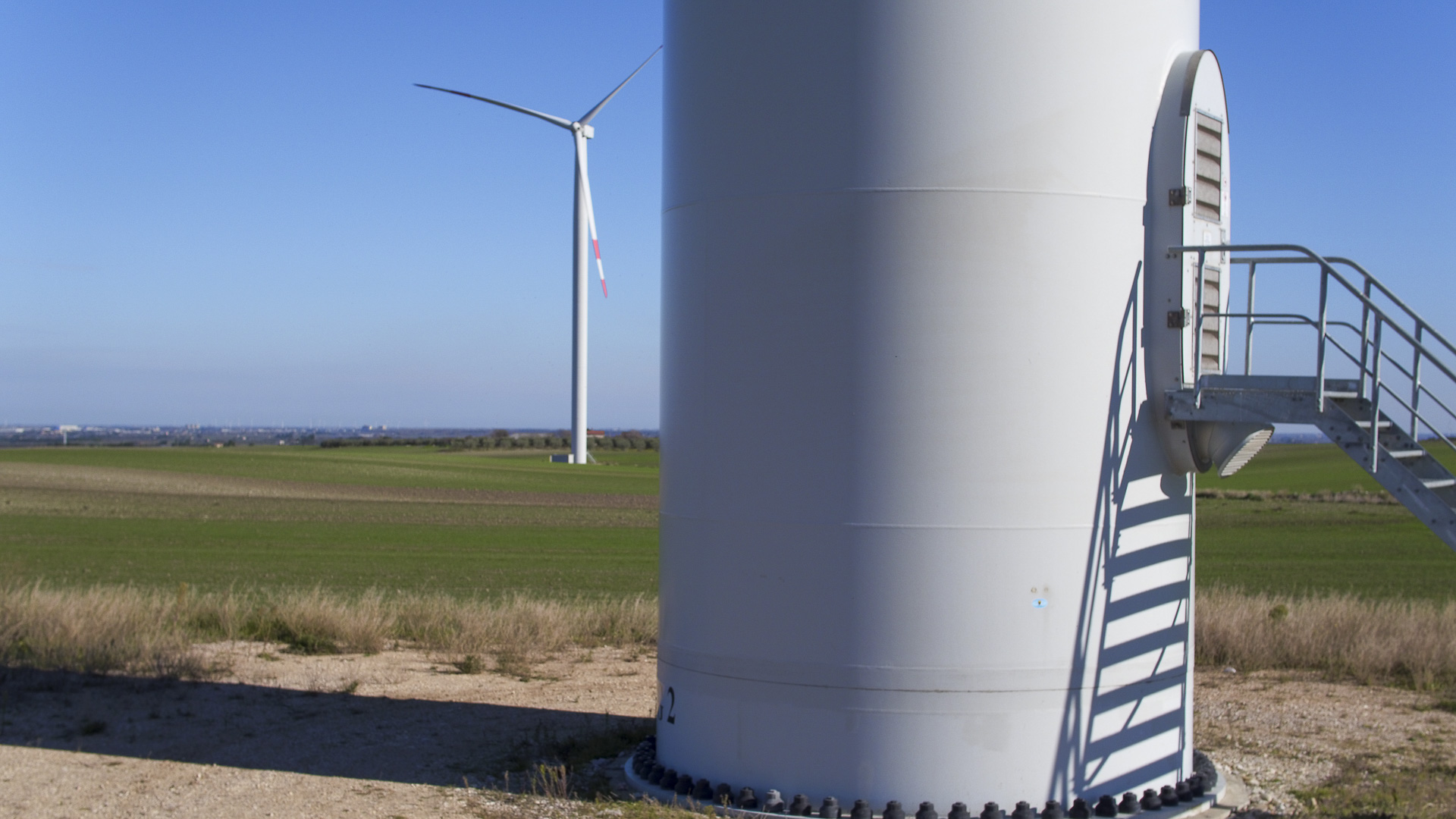 Impianto produzione energia elettrica verde rinnovabile eolica CVA Ponte Albanito